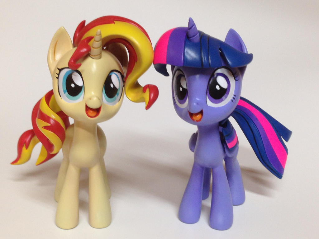 twilight_sparkle_and_sunset_shimmer_by_m